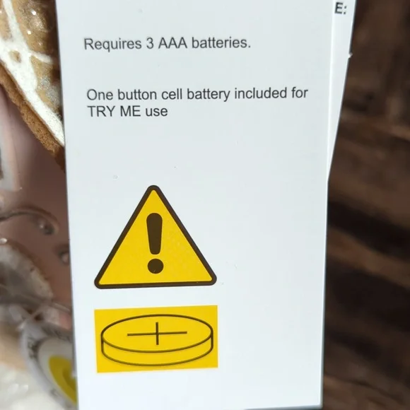 ❌SOLD❌Pastel "Pinkmas" Light Up 💡 Gingerbread House - Picture 9 of 10